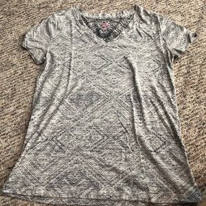 Mossimo short sleeve v neck grey/white pattern tee